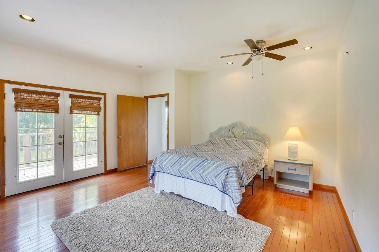 Hawaiian Retreat With Ocean Views In Captain Cook! Papa Bay