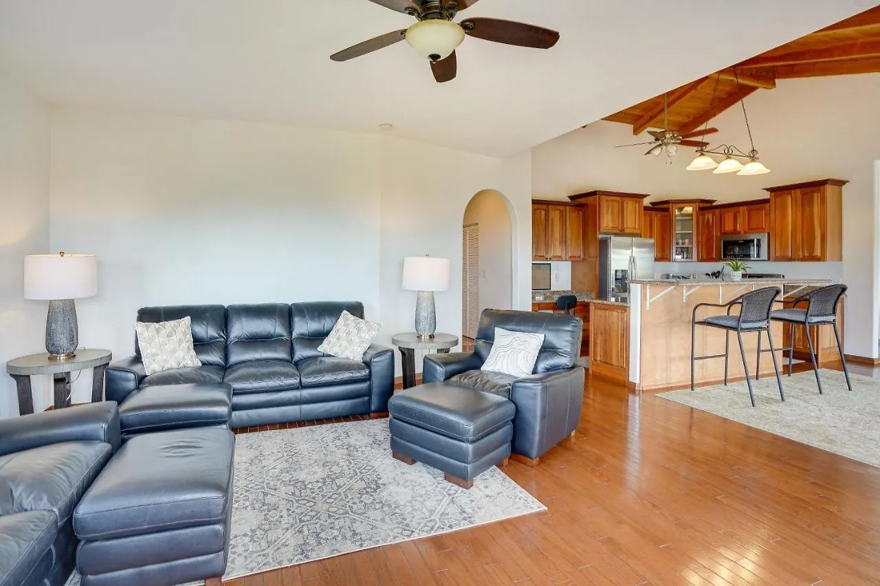 Hawaiian Retreat With Ocean Views In Captain Cook! Papa Bay Holiday home
